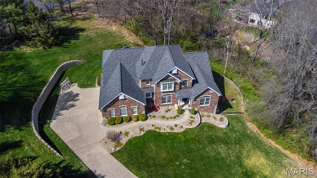 1831 Kehrswood Drive, Clarkson Valley, MO 63005