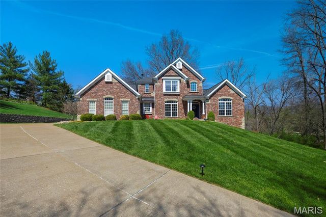 1831 Kehrswood Drive, Clarkson Valley, MO 63005