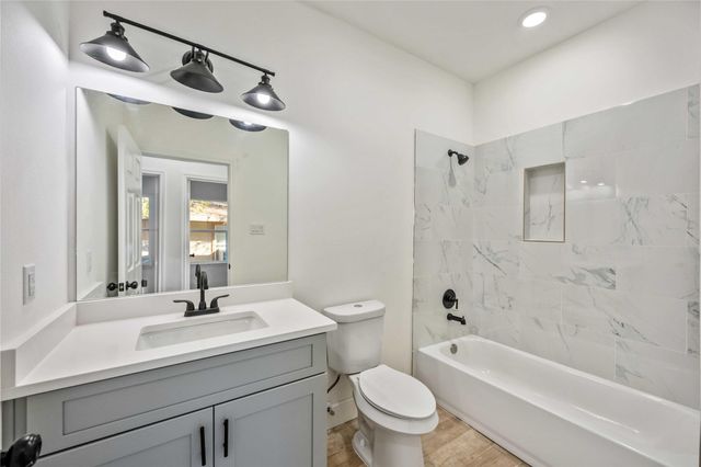 4139 Brinkley Street A-B, Houston, TX 77051