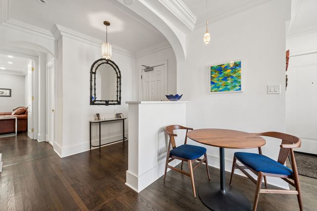 20 E Cedar Street 17C, Chicago, IL 60611