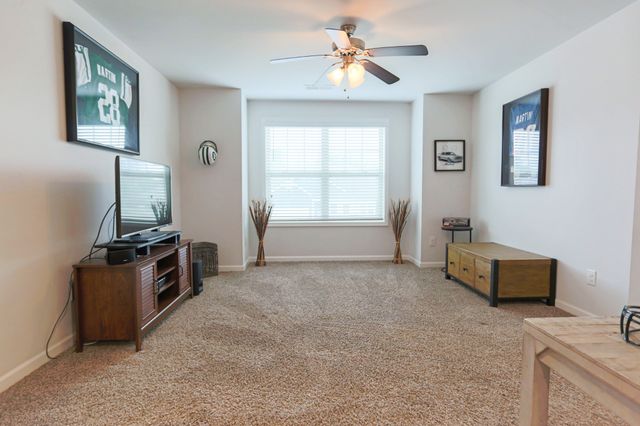 6430 Hickory Bell Dr, Murfreesboro, TN 37128