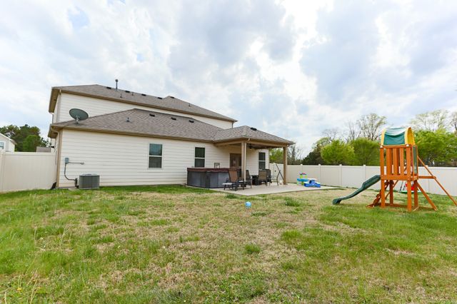 6430 Hickory Bell Dr, Murfreesboro, TN 37128