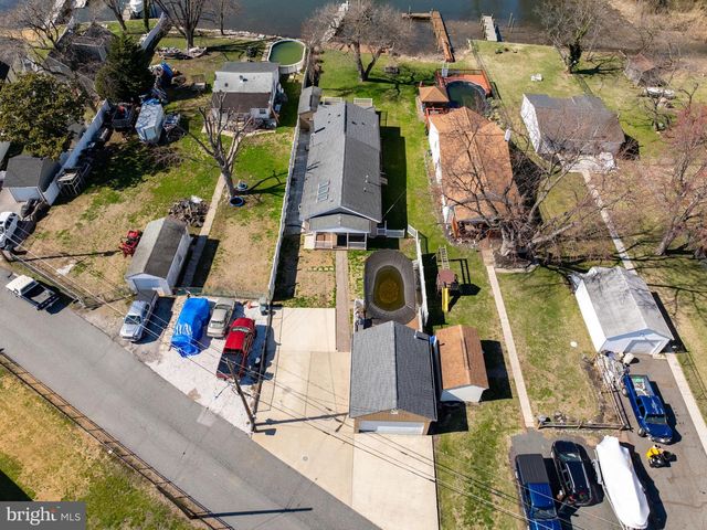 7512 BATTLE GROVE CIR, Baltimore, MD 21222