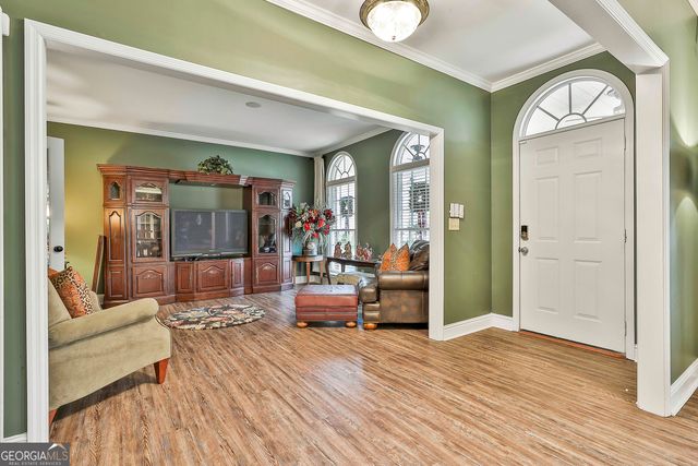 102 Canterbury Drive, Lagrange, GA 30241