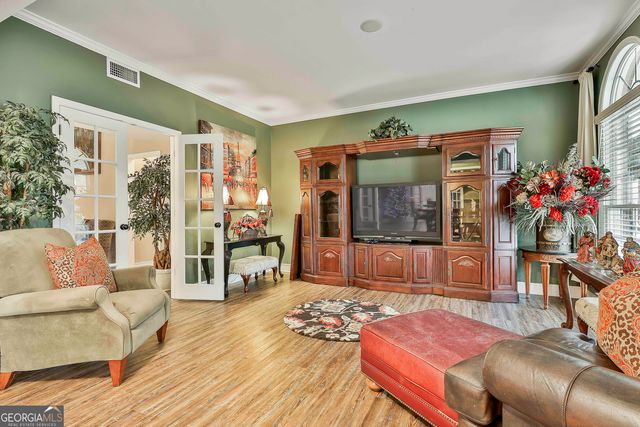 102 Canterbury Drive, Lagrange, GA 30241