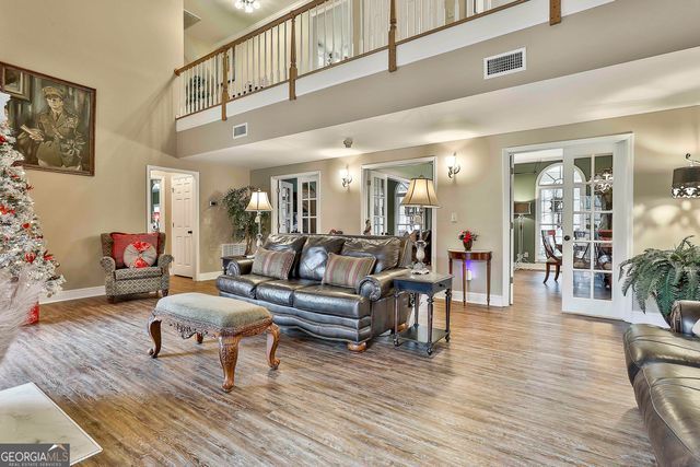 102 Canterbury Drive, Lagrange, GA 30241