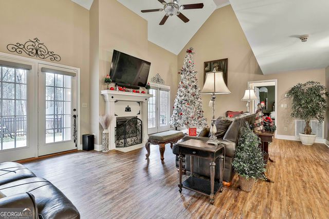 102 Canterbury Drive, Lagrange, GA 30241