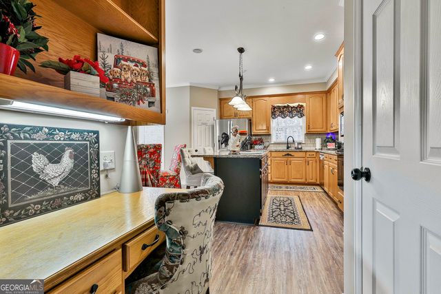 102 Canterbury Drive, Lagrange, GA 30241