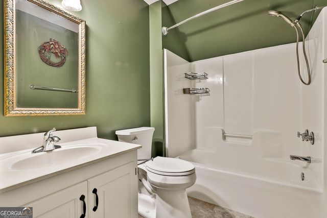 102 Canterbury Drive, Lagrange, GA 30241