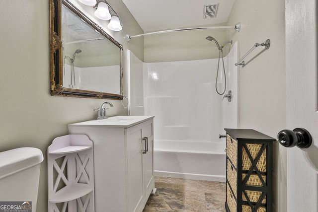 102 Canterbury Drive, Lagrange, GA 30241