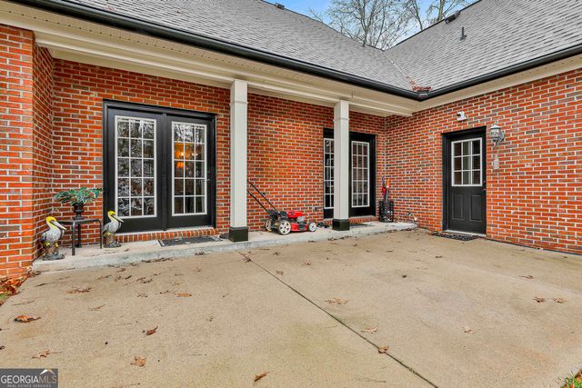 102 Canterbury Drive, Lagrange, GA 30241