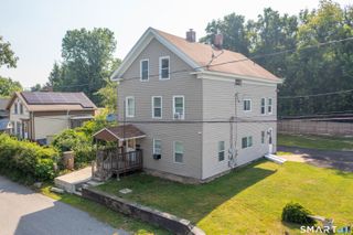 27 Railroad Street, Putnam, CT 06260