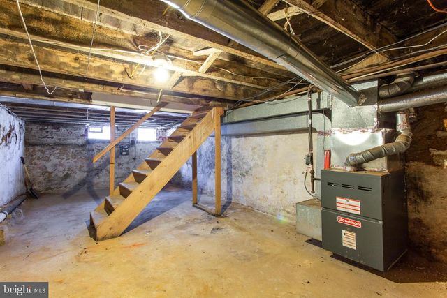 3911 WARREN ST, Philadelphia, PA 19104