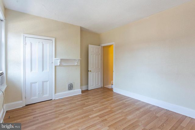 3911 WARREN ST, Philadelphia, PA 19104