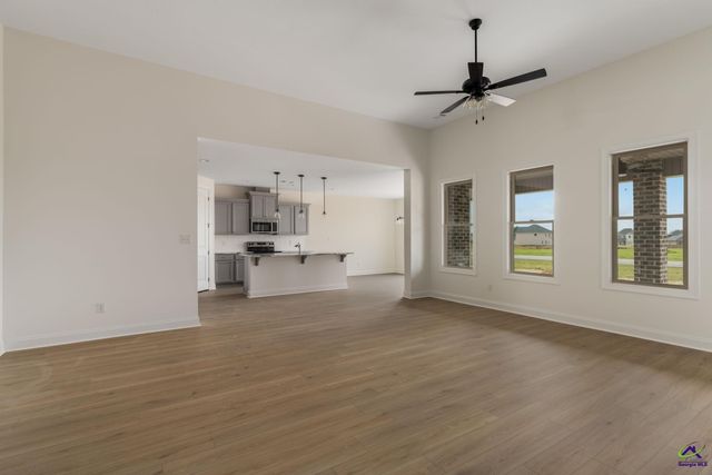 210 Farmland Circle, Perry, GA 31069