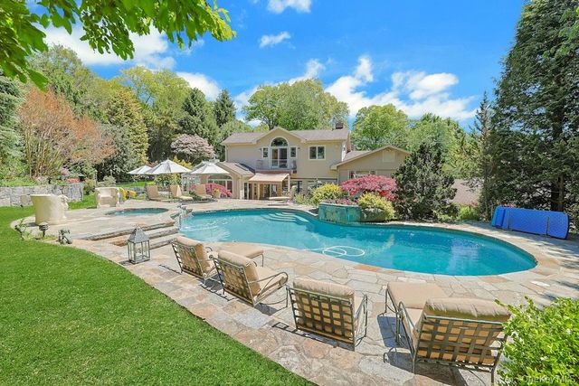 1 Rock Hill Lane, Scarsdale, NY 10583
