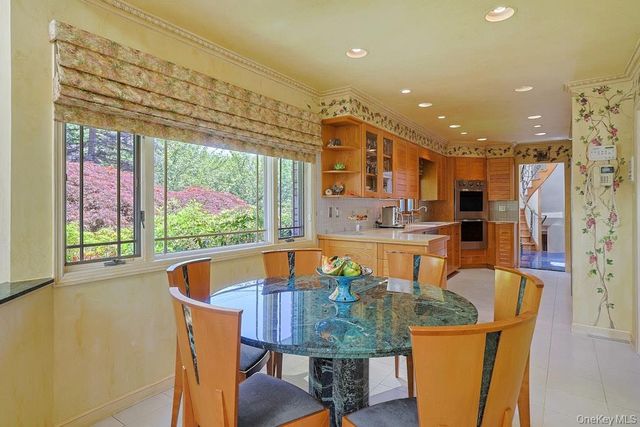 1 Rock Hill Lane, Scarsdale, NY 10583