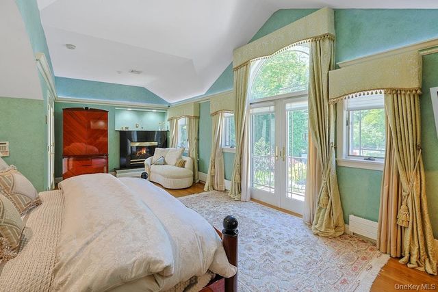 1 Rock Hill Lane, Scarsdale, NY 10583