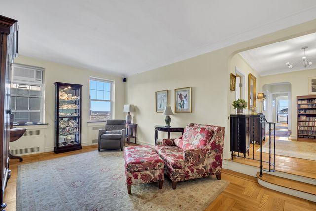720 Fort Washington Ave Apt 5X, New York City, NY 10040