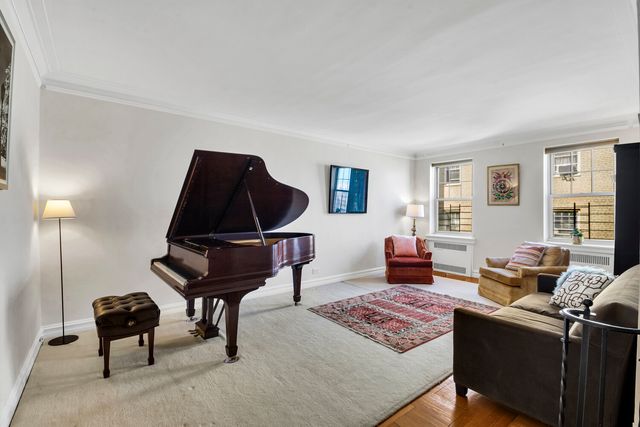 720 Fort Washington Ave Apt 5X, New York City, NY 10040