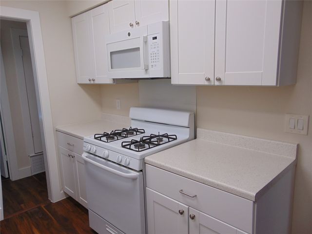 408 Ripplewood Drive, Desoto, TX 75115