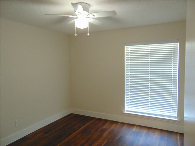 408 Ripplewood Drive, Desoto, TX 75115