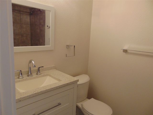 408 Ripplewood Drive, Desoto, TX 75115