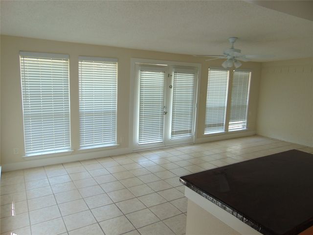 408 Ripplewood Drive, Desoto, TX 75115