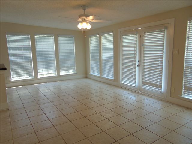 408 Ripplewood Drive, Desoto, TX 75115