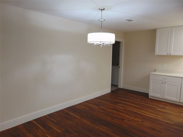 408 Ripplewood Drive, Desoto, TX 75115