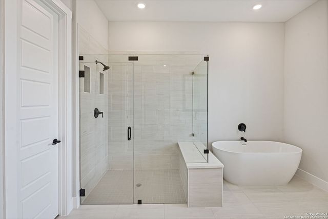 305 Lawrence Drive, Castroville, TX 78009