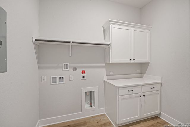 305 Lawrence Drive, Castroville, TX 78009