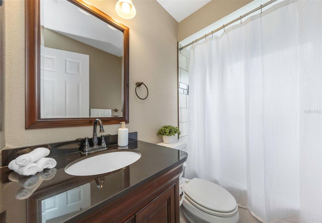 Image 41 of property listing at 1620 COUNTRY LANE, Dunedin, FL 34698