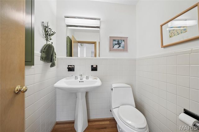 838 Middleboro Drive, St Louis, MO 63125