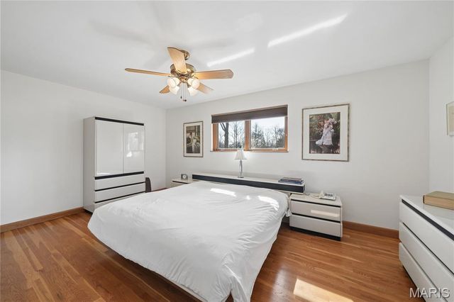 838 Middleboro Drive, St Louis, MO 63125