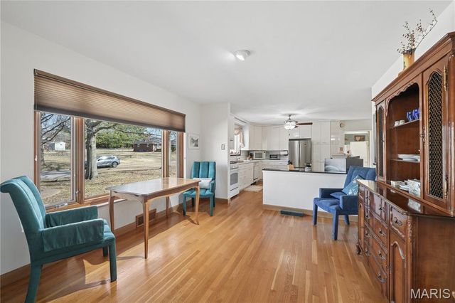 838 Middleboro Drive, St Louis, MO 63125