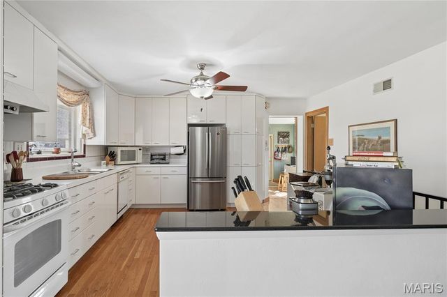 838 Middleboro Drive, St Louis, MO 63125