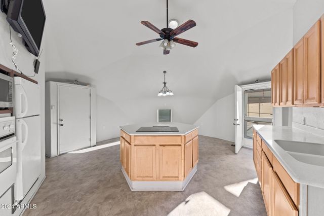 30857 S WANDERING Way, Congress, AZ 85332