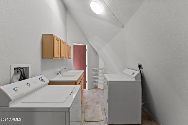 30857 S WANDERING Way, Congress, AZ 85332