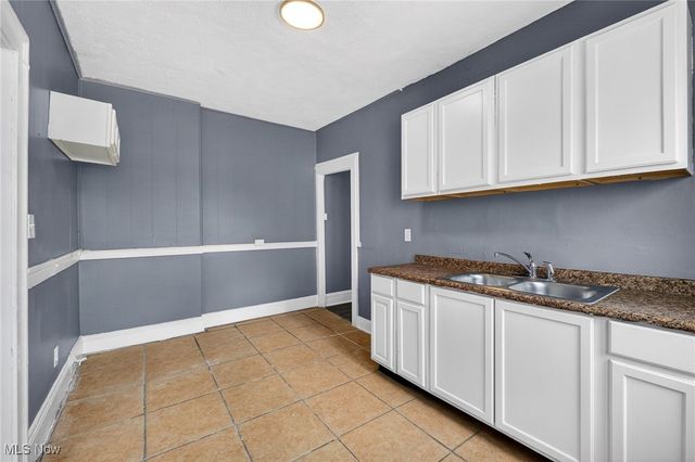 3523 E 140th Street, Cleveland, OH 44120