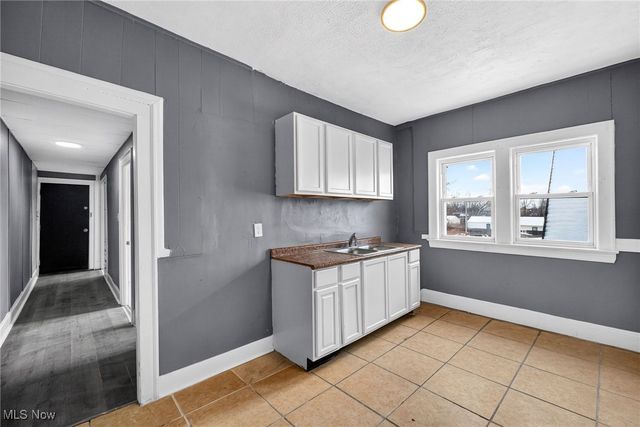 3523 E 140th Street, Cleveland, OH 44120