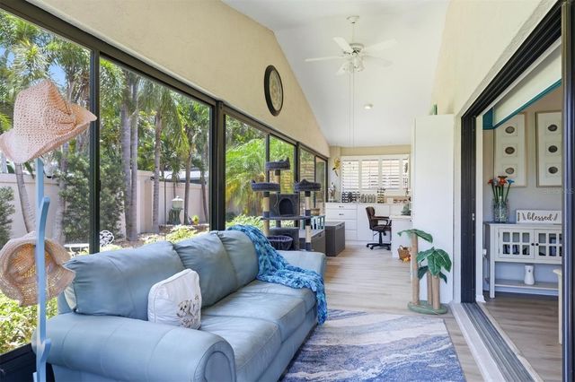 211 CARRIAGE HOUSE LANE 211, Nokomis, FL 34275