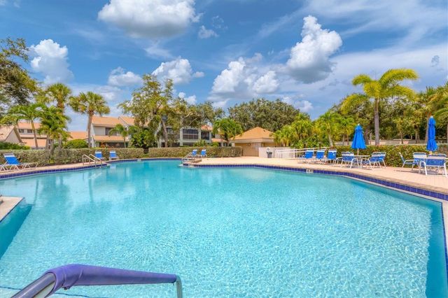211 CARRIAGE HOUSE LANE 211, Nokomis, FL 34275