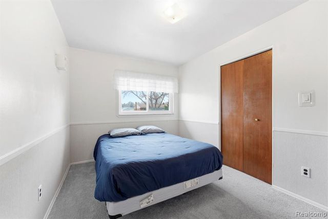 15409 Westlake Street, Taylor, MI 48180