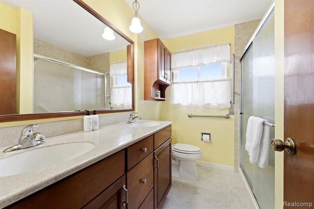 15409 Westlake Street, Taylor, MI 48180