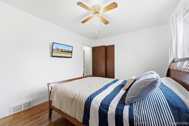 15409 Westlake Street, Taylor, MI 48180