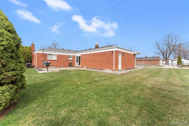 15409 Westlake Street, Taylor, MI 48180