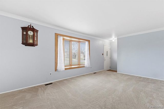 15409 Westlake Street, Taylor, MI 48180