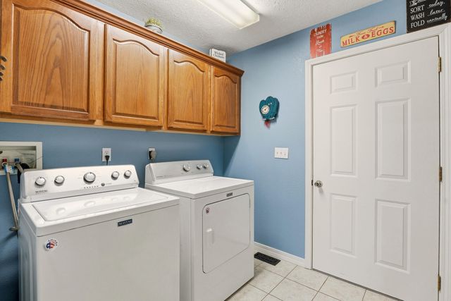 102 Diamond Hill Court, Hollister, MO 65672