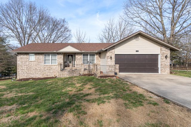 102 Diamond Hill Court, Hollister, MO 65672